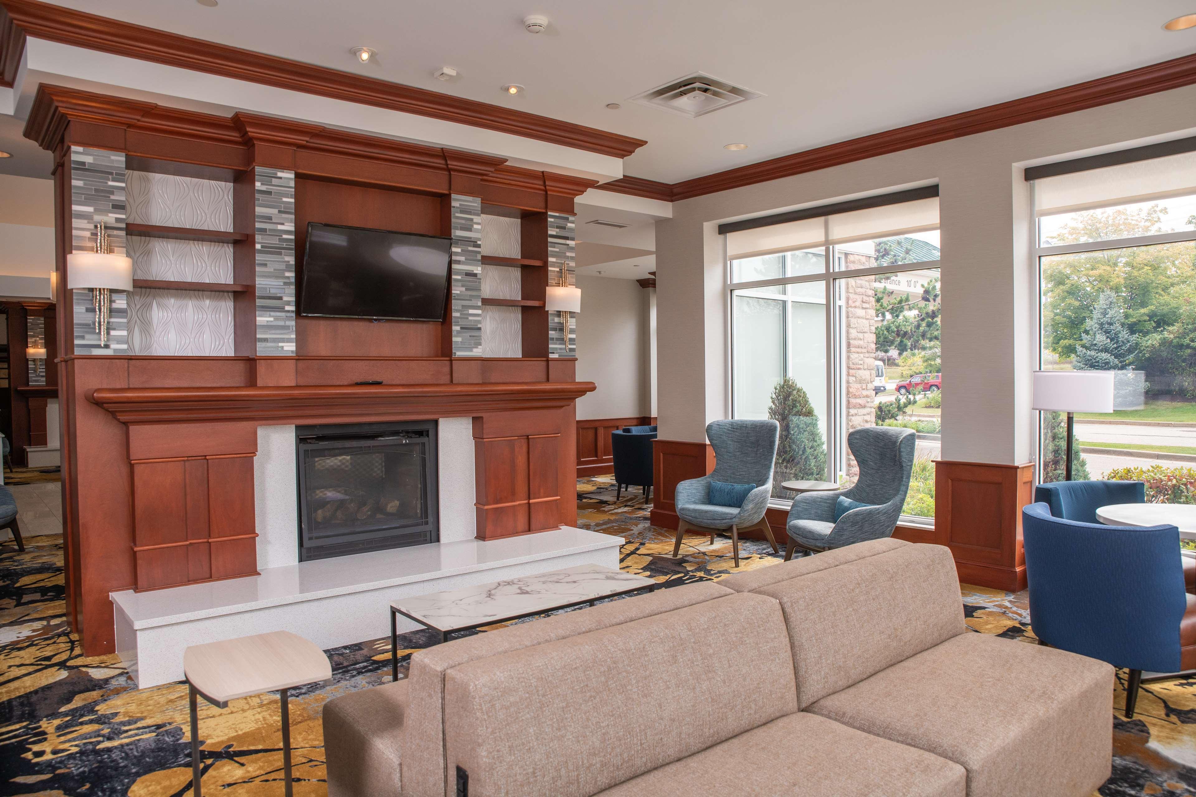 Hilton Garden Inn Erie Kearsarge Exterior foto