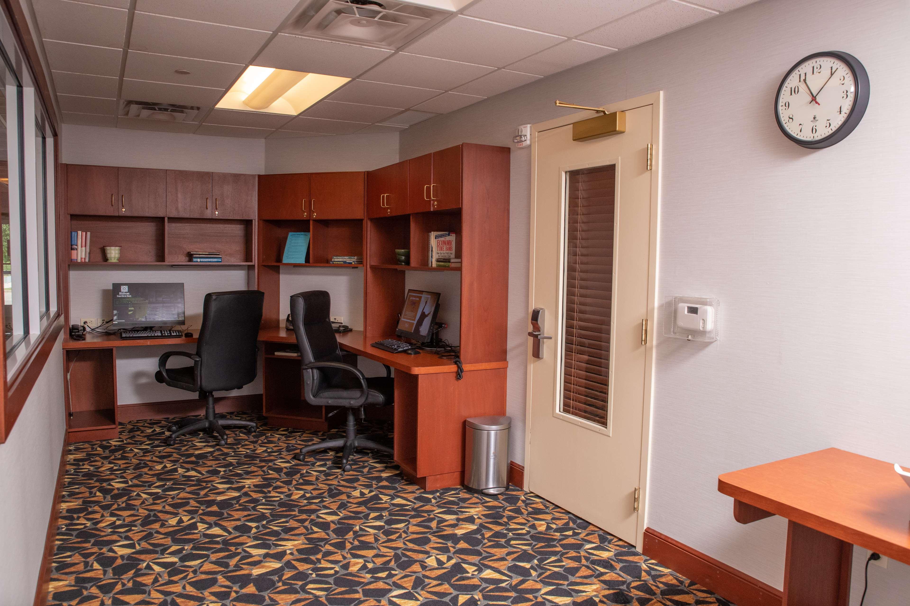 Hilton Garden Inn Erie Kearsarge Exterior foto