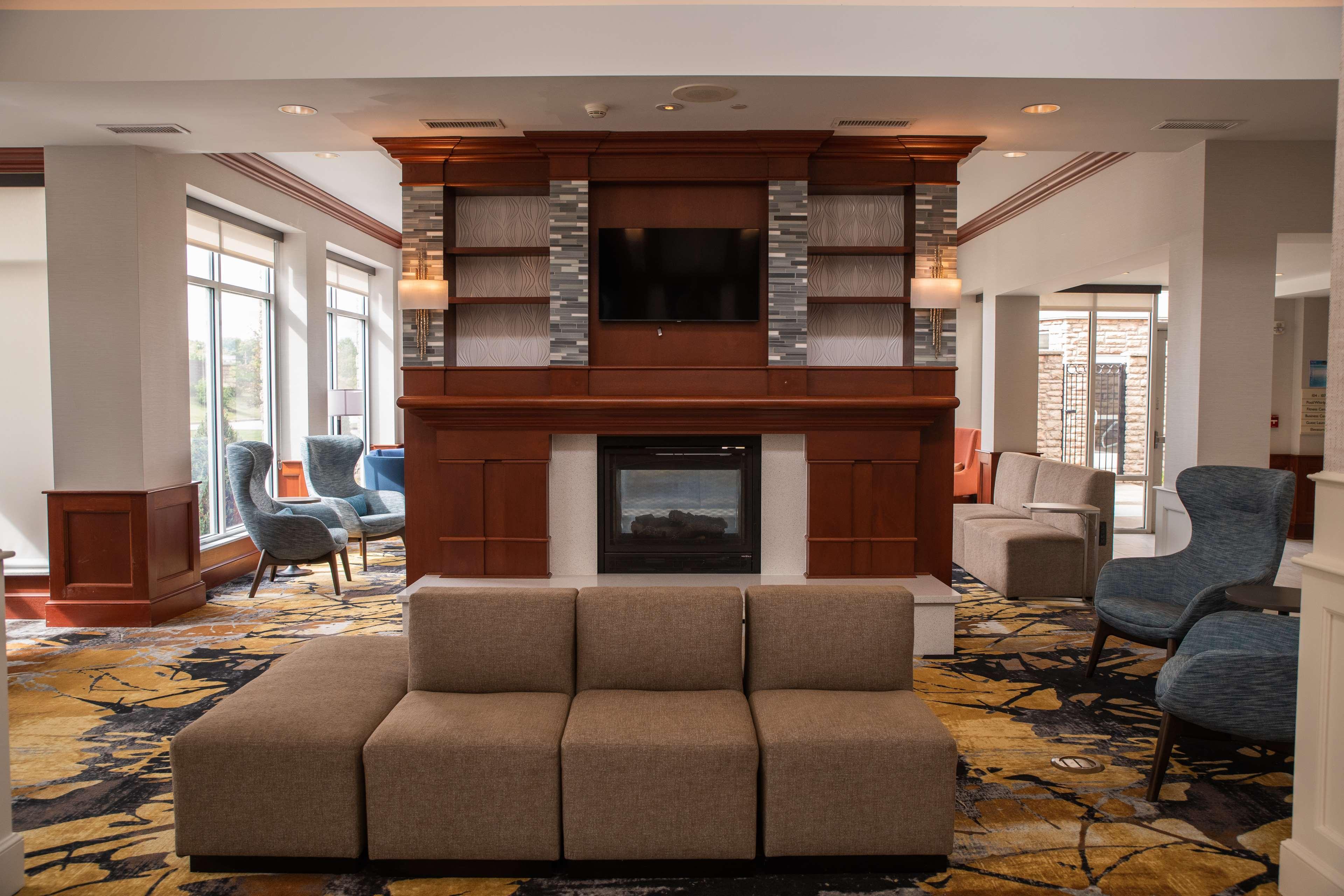 Hilton Garden Inn Erie Kearsarge Exterior foto